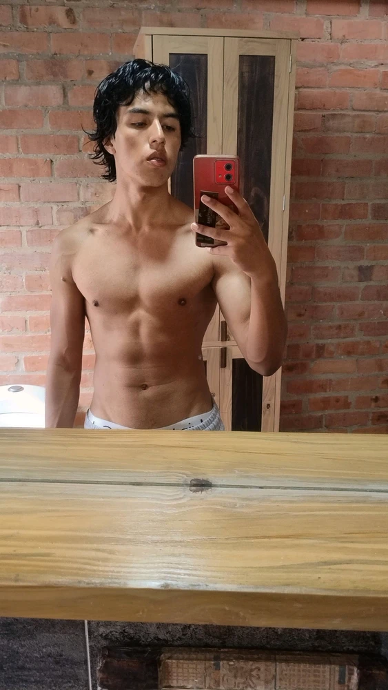 GIF បង្ហោះដោយ Lucas