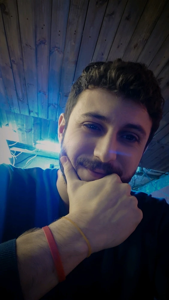 GIF uploaded by Nawar