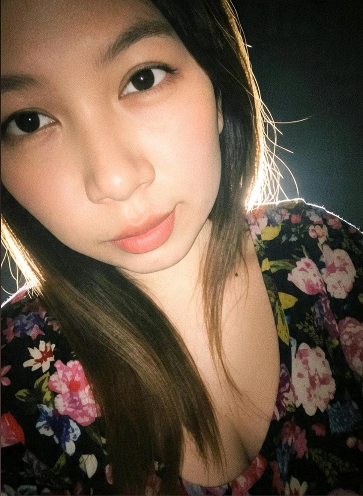 GIF nke Elleyy bugoro