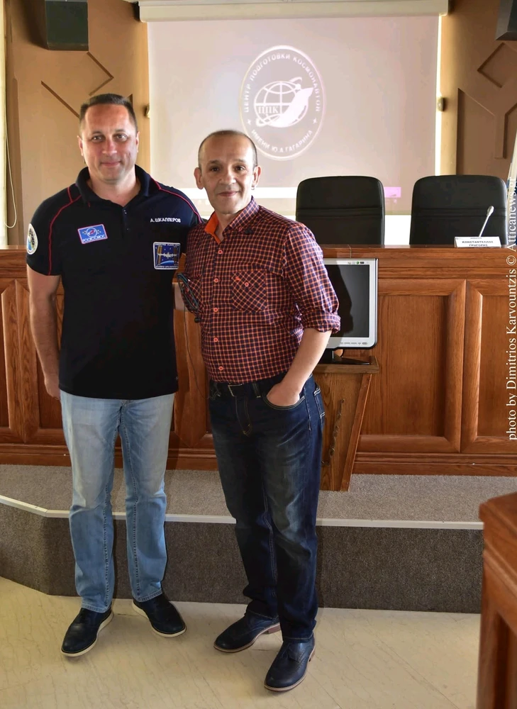 GIF i tukuna ake e Antonis