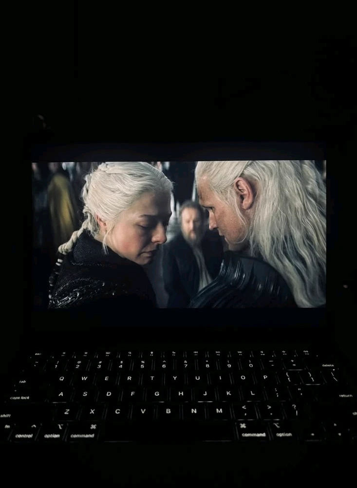 GIF e kentsoeng ke Gerald