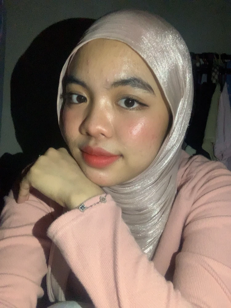 GIF uu soo galiyey Aien
