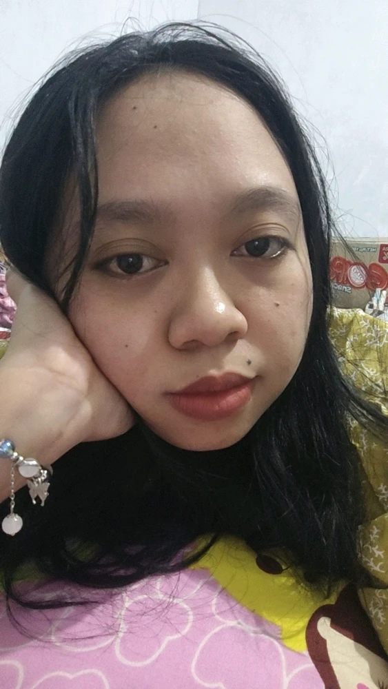 GIF uploaded by Isma Aprillia