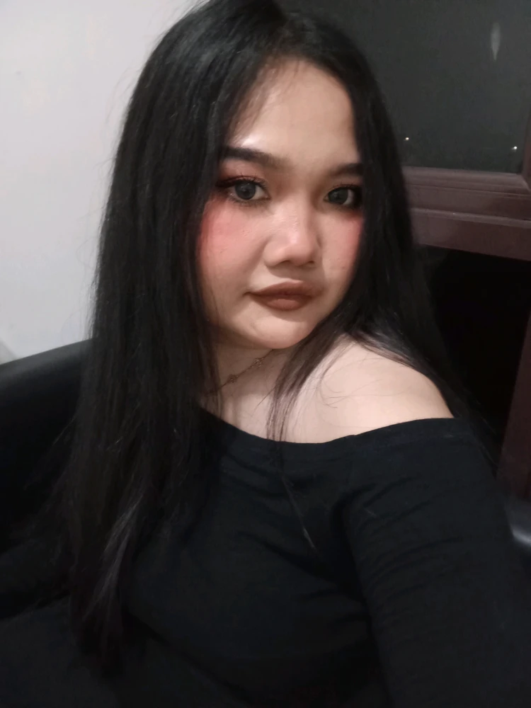 GIF uploaded by Indri