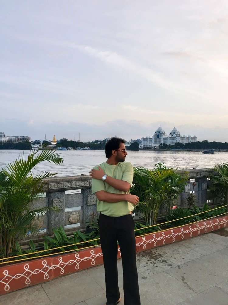 Aakarsh پاران اپ لوڊ ٿيل GIF