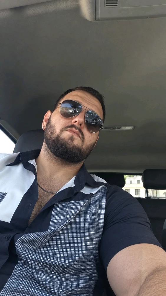 GIF uploaded by Aslan
