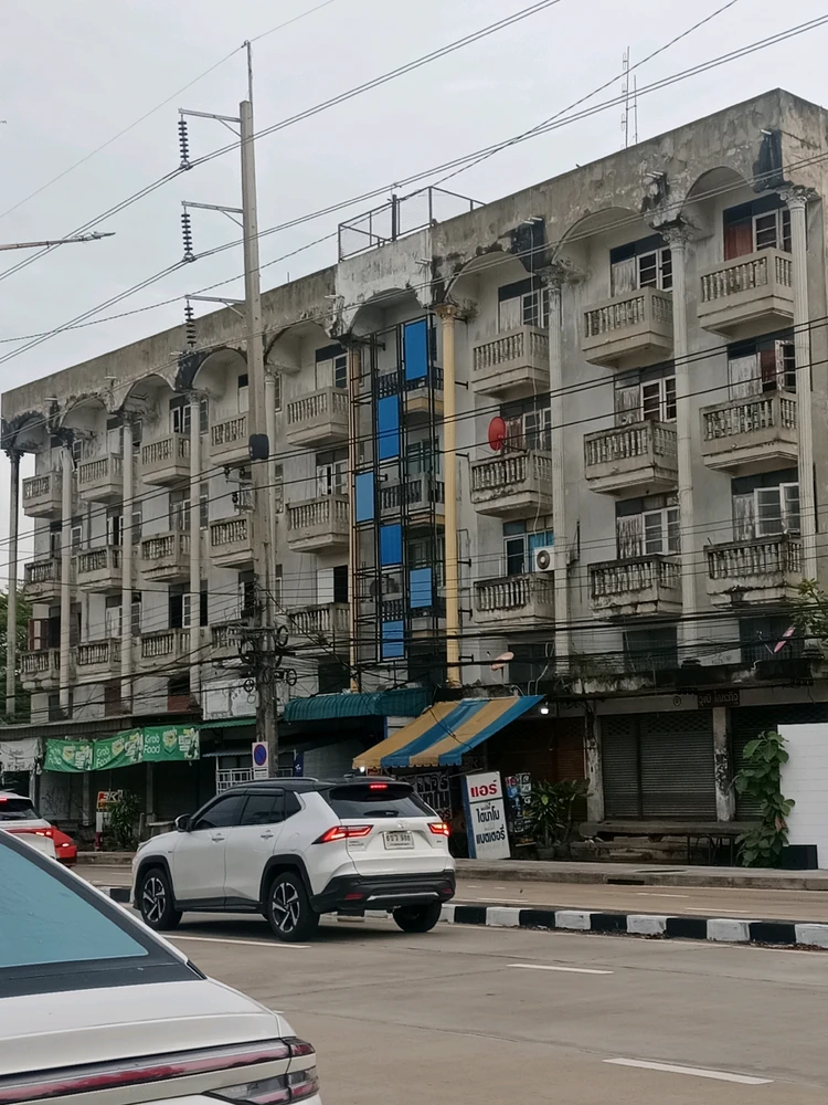 GIF pujat per PREEM | プレム |  พรีม