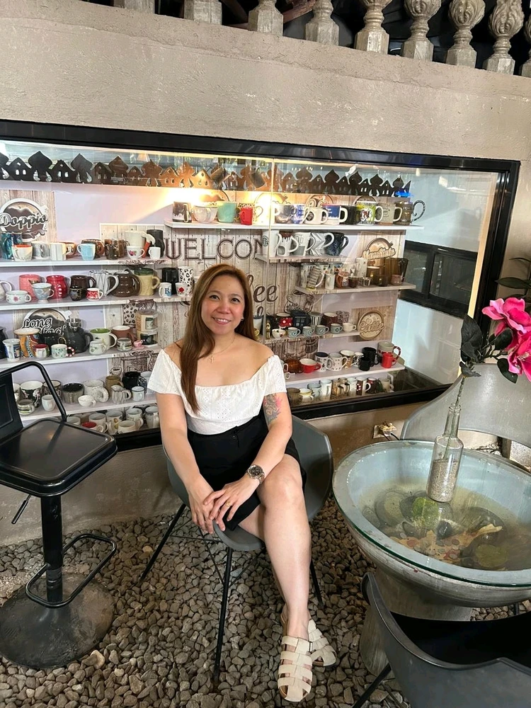 GIF uploaded by Bia