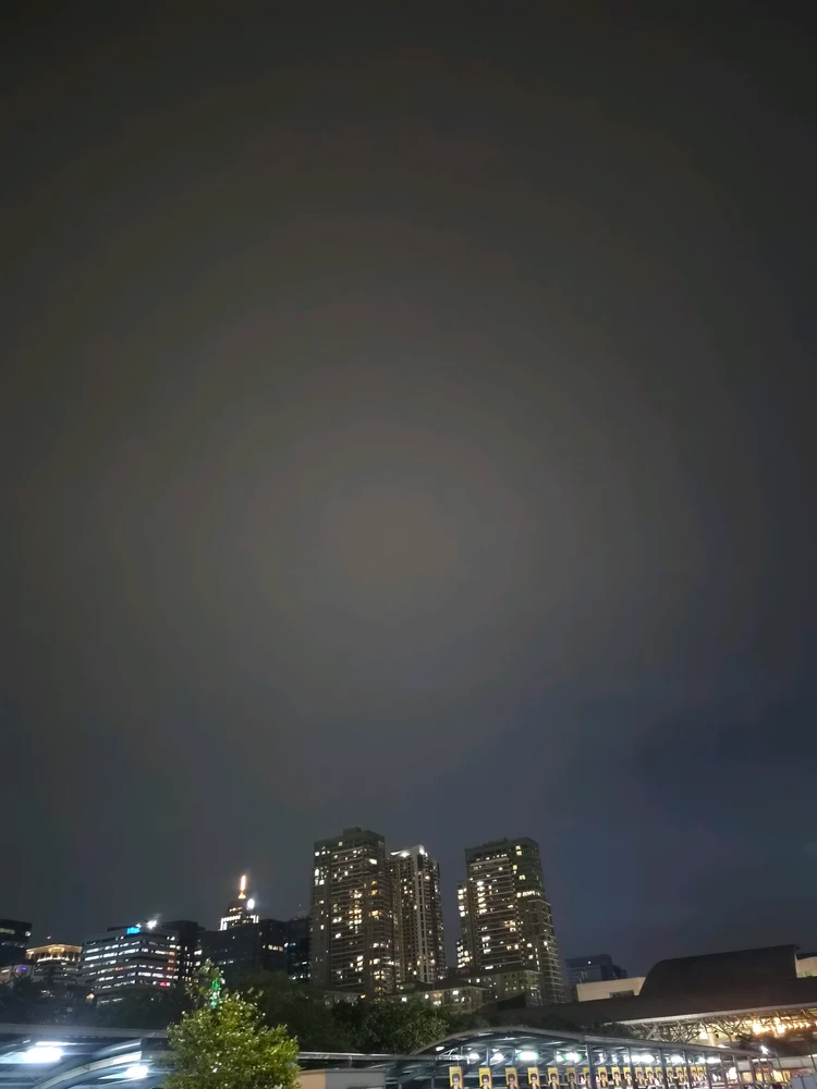 GIF She Ryl tarapyndan ýüklenen