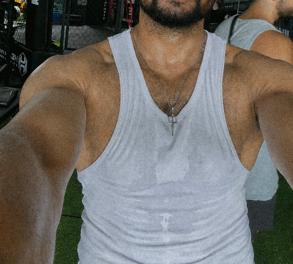 GIF subido por T