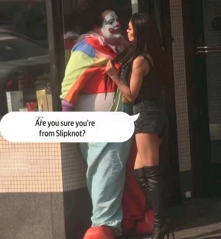 DezzieDee байршуулсан GIF