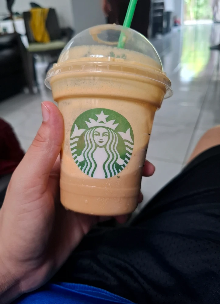 GIF uploaded by Emer