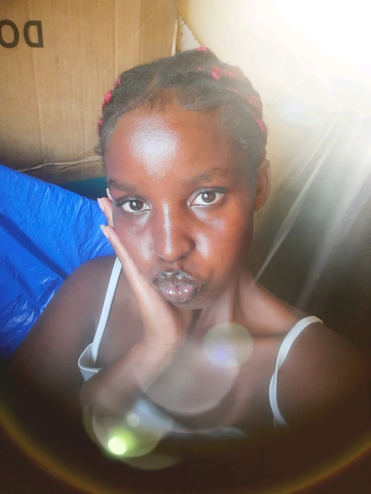 GIF otpremio/la Confi