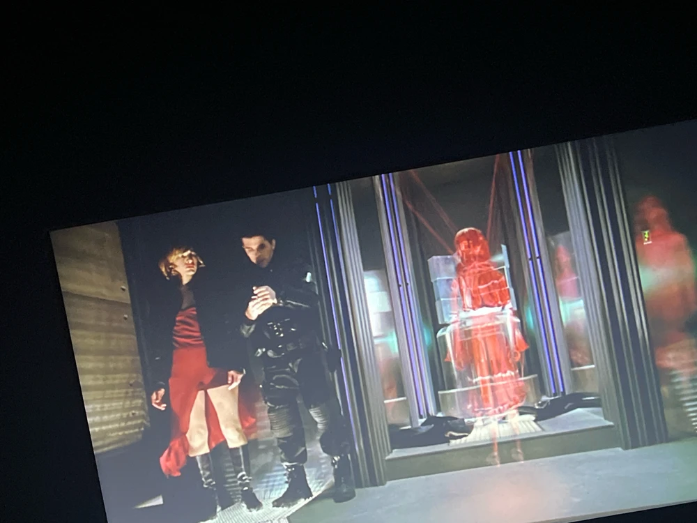 GIF Grace te mete