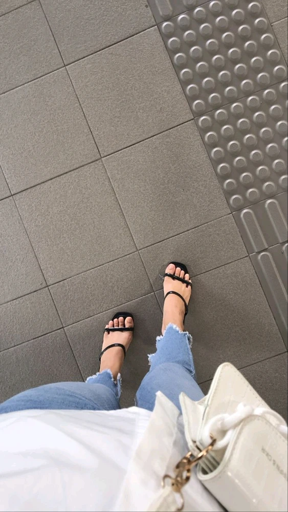 GIF uploaded by Jejeee