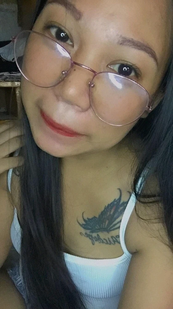 GIF nahral Cathy