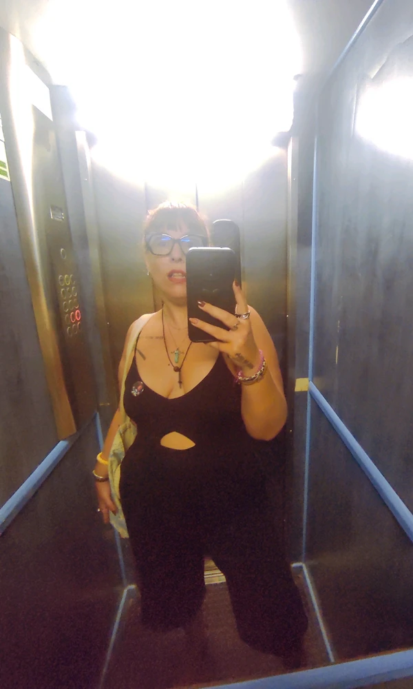 GIF uploaded by Mayra Knox