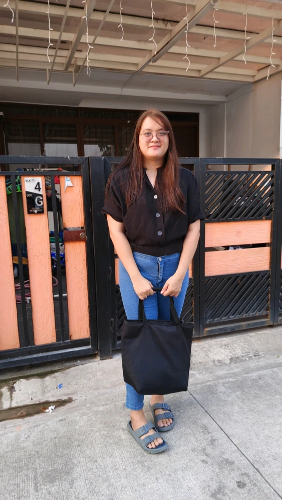 GIF eropgeluede vum Deanne Francisco