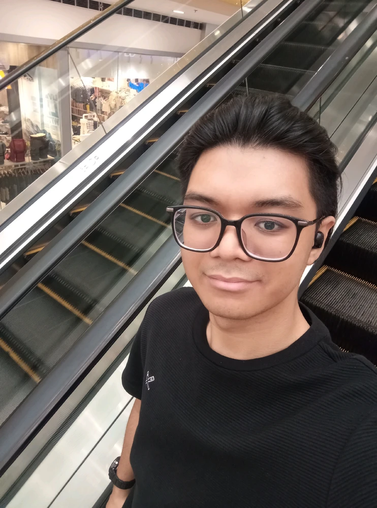 Shy দ্বাৰা আপলোড কৰা ছবি