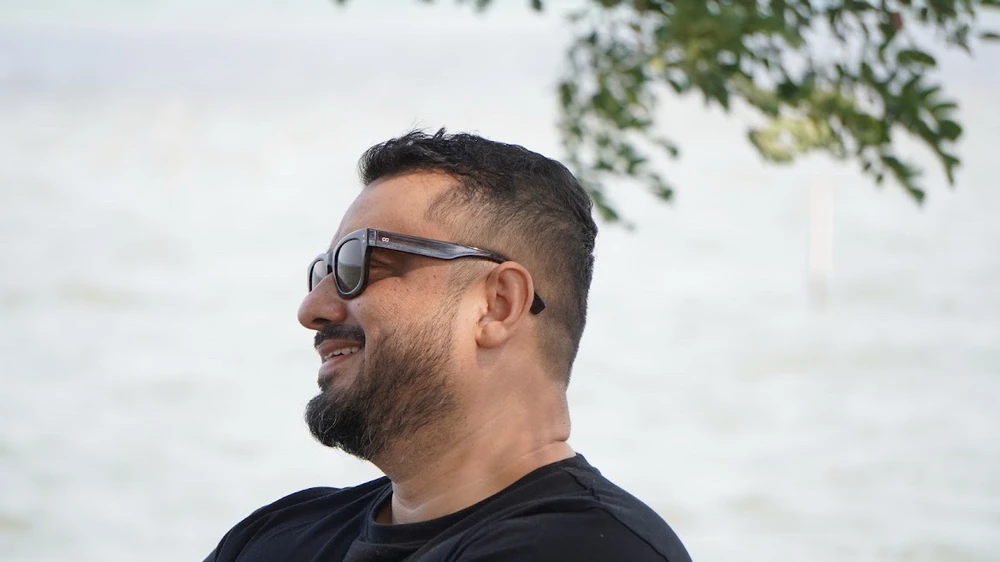 Foto nke Adii tinyere