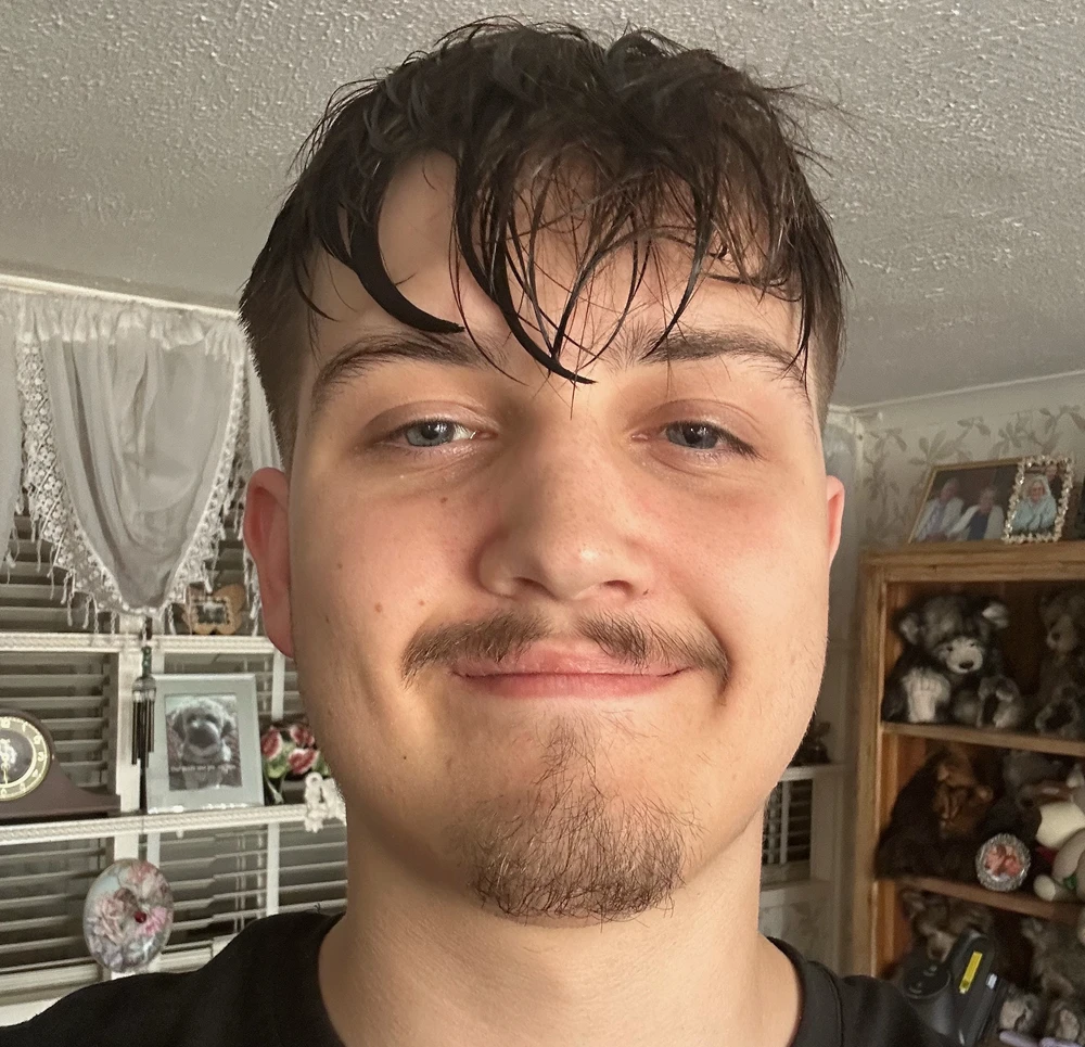 GIF uploaded by Sydney