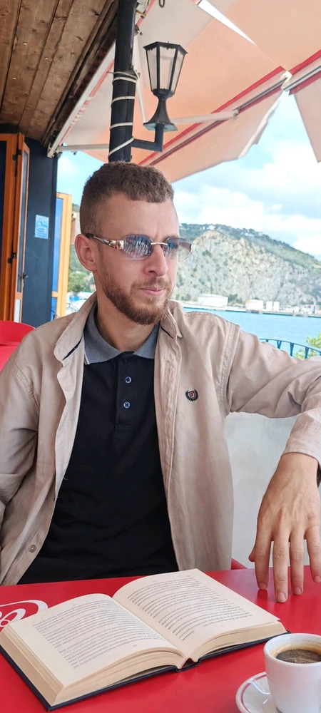 GIF Noureddine te mete