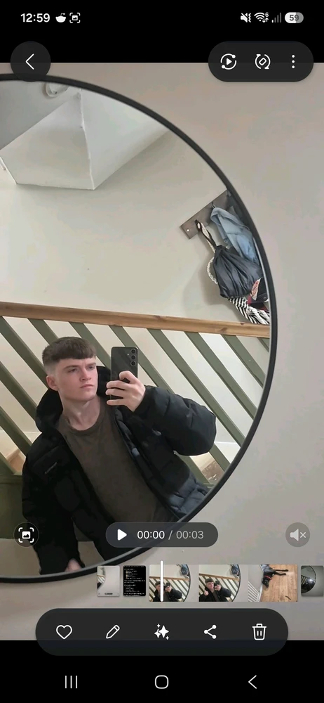 Daniel йөкләгән GIF