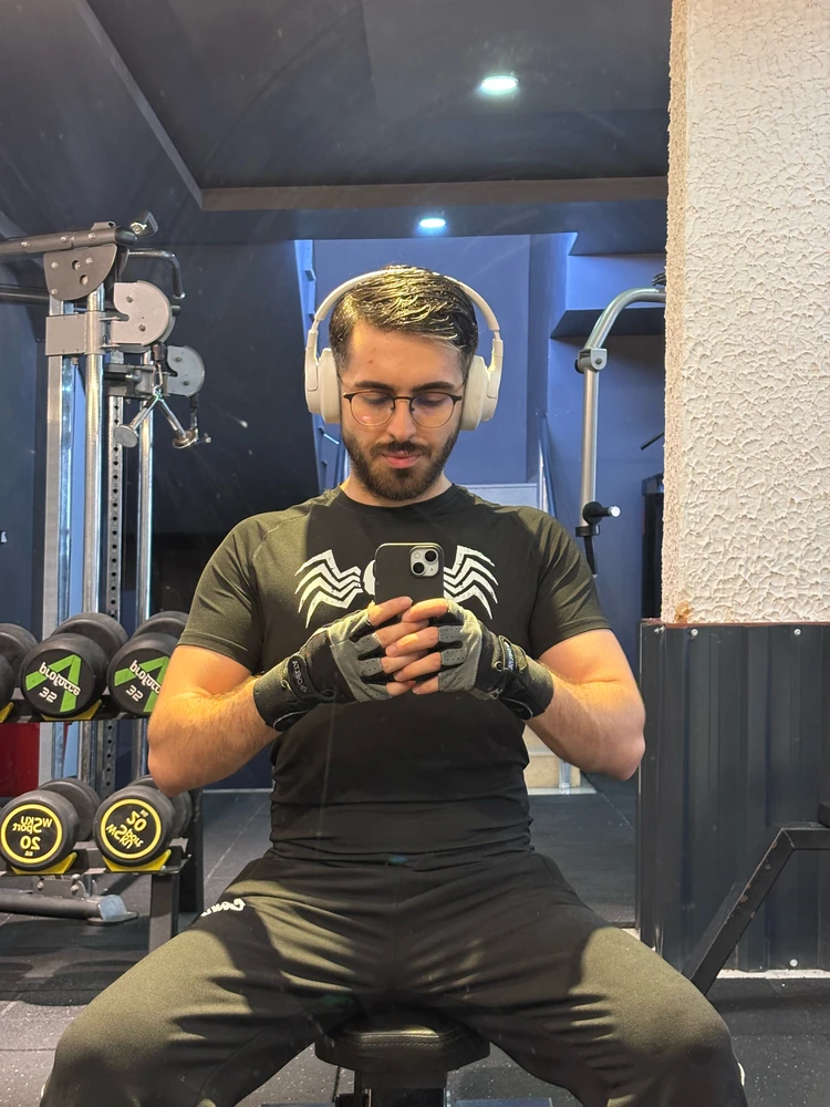 GIF uploaded by Ömer F