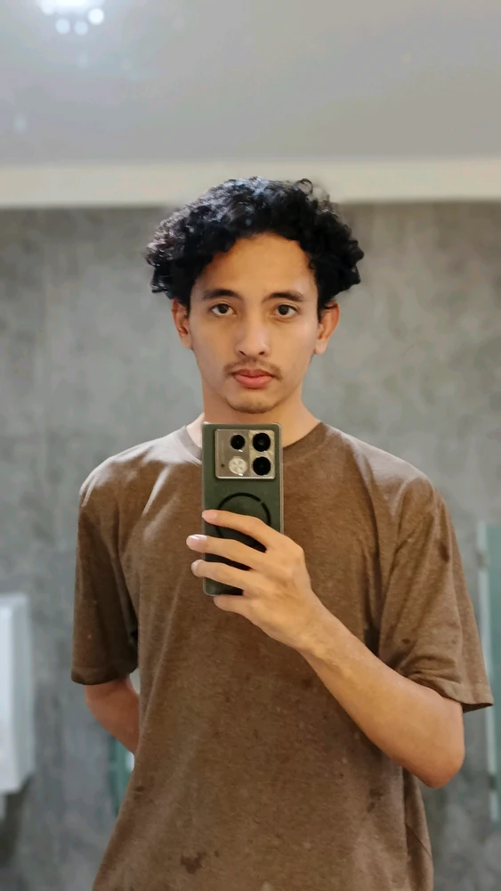 Gambar diunggah ku Elang