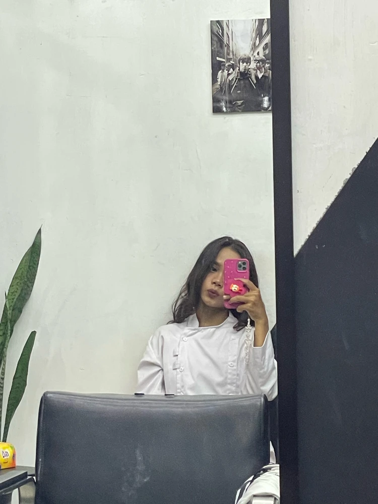 GIF tso los ntawm Jaja