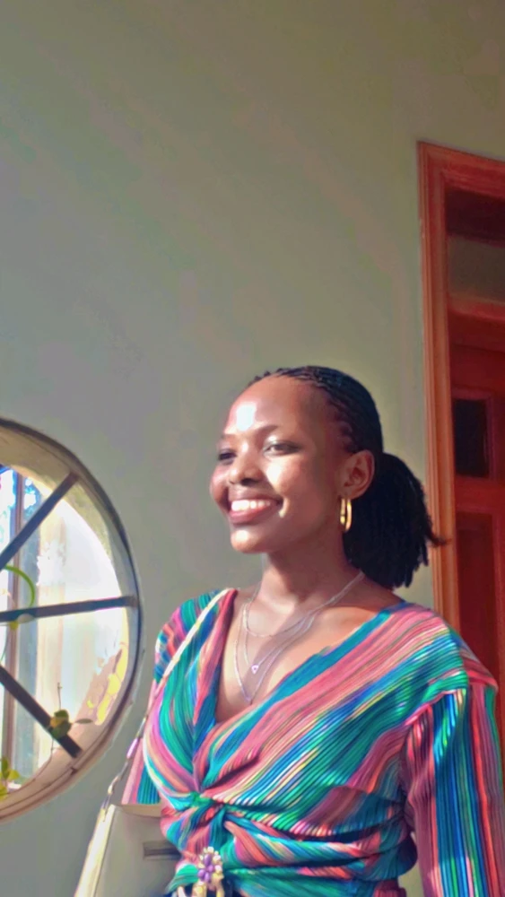 Kenzi پاران اپ لوڊ ٿيل GIF