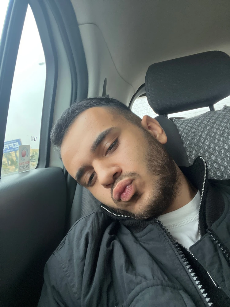 GIF ארויפגעלאדן דורך Melih