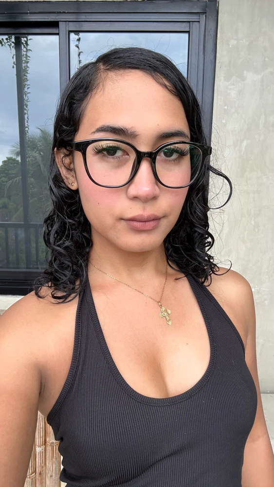 Zu විසින් GIF එක upload කරන ලදී
