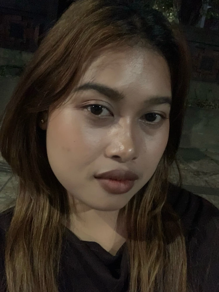 GIF загружаны Mariska Aina