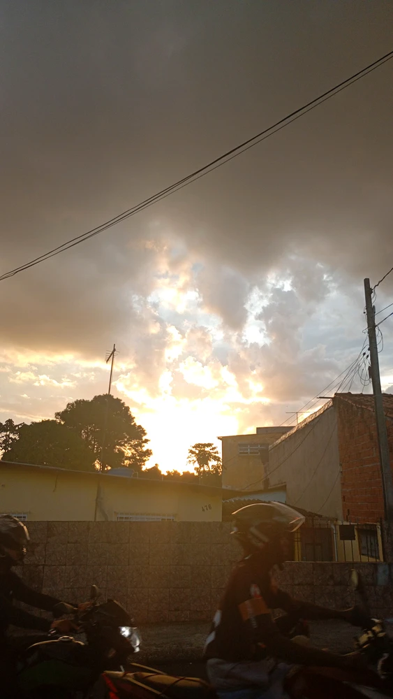 GIF uploaded by Maira