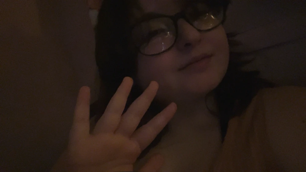 Gabbie نے GIF اپ لوڈ کی