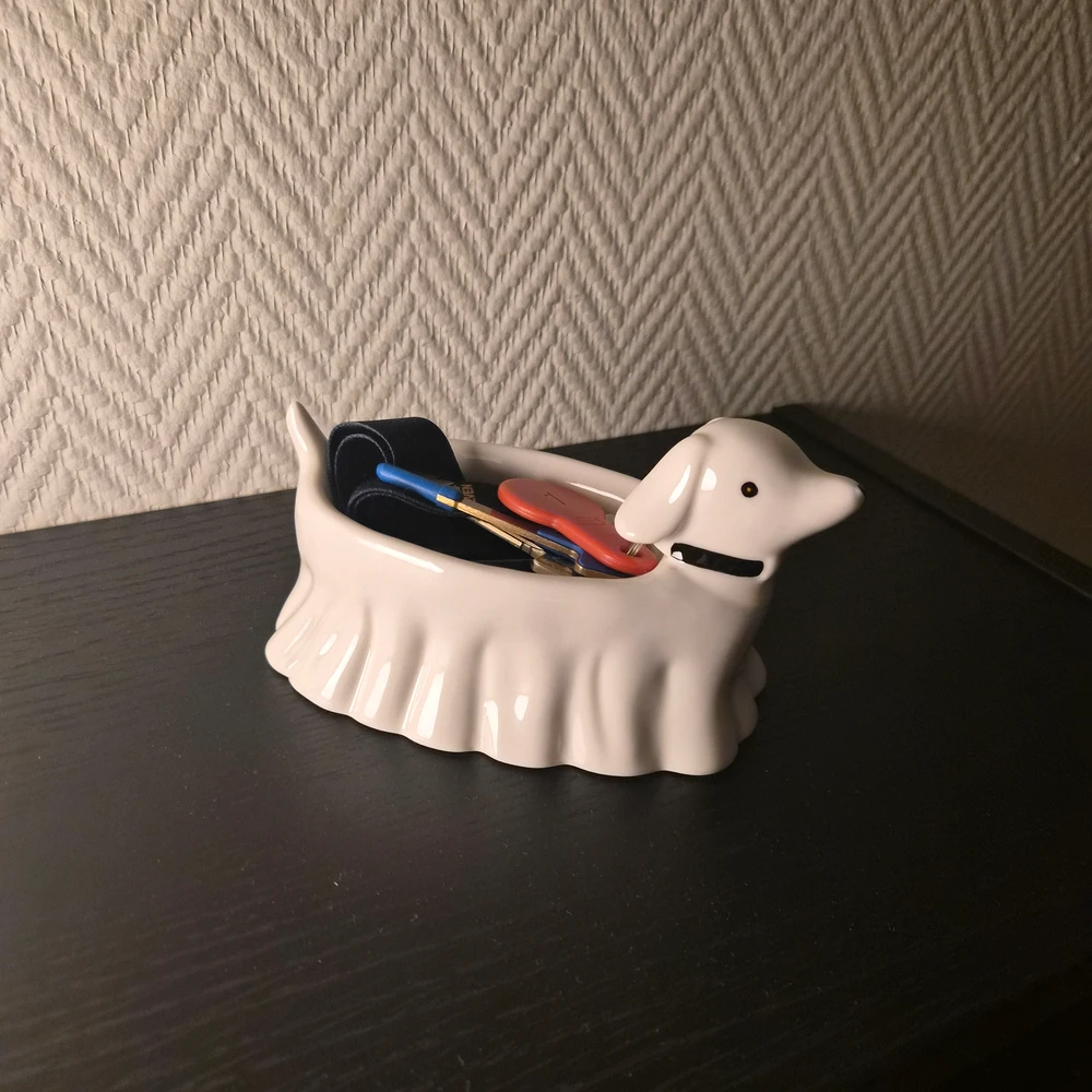GIF eropgeluede vum Astrid Diaz