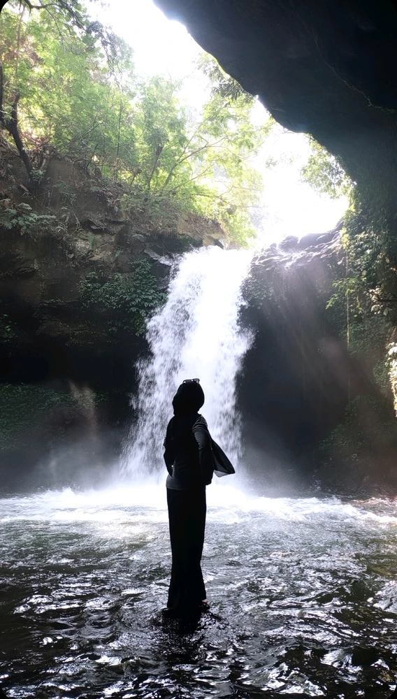 GIF uploaded by Norah
