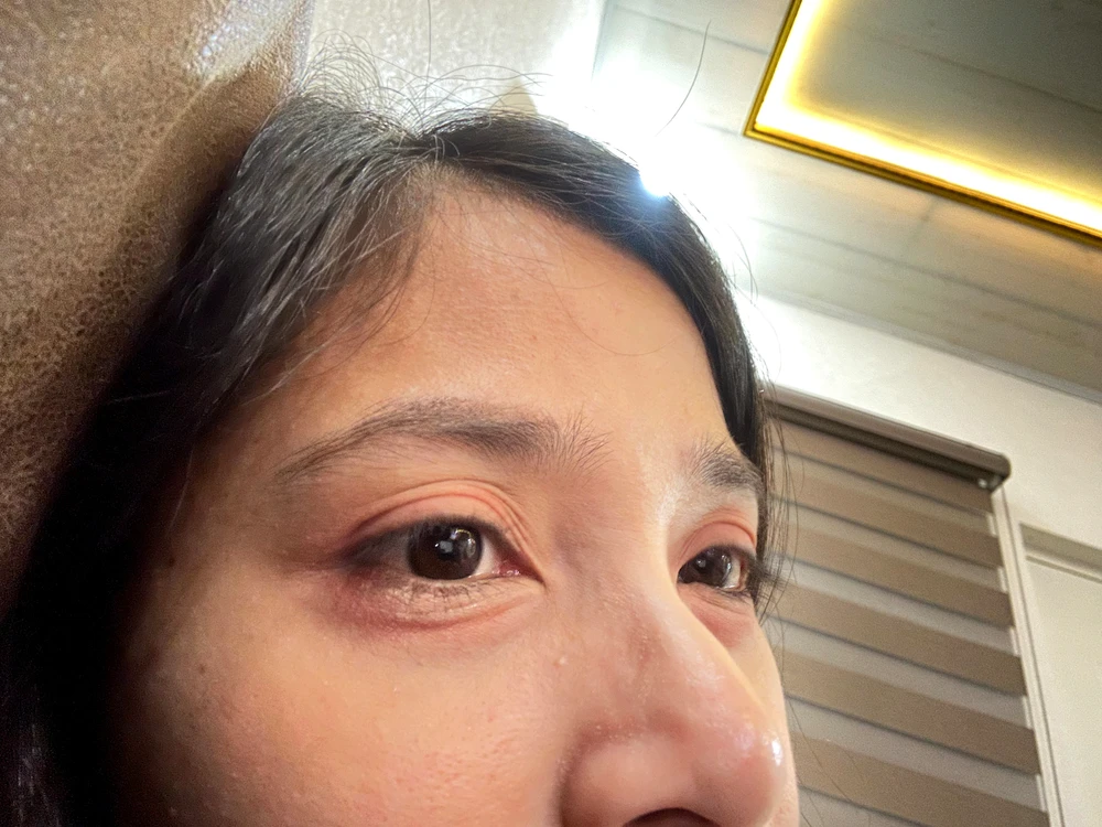 Anggun பதிவேற்றிய GIF