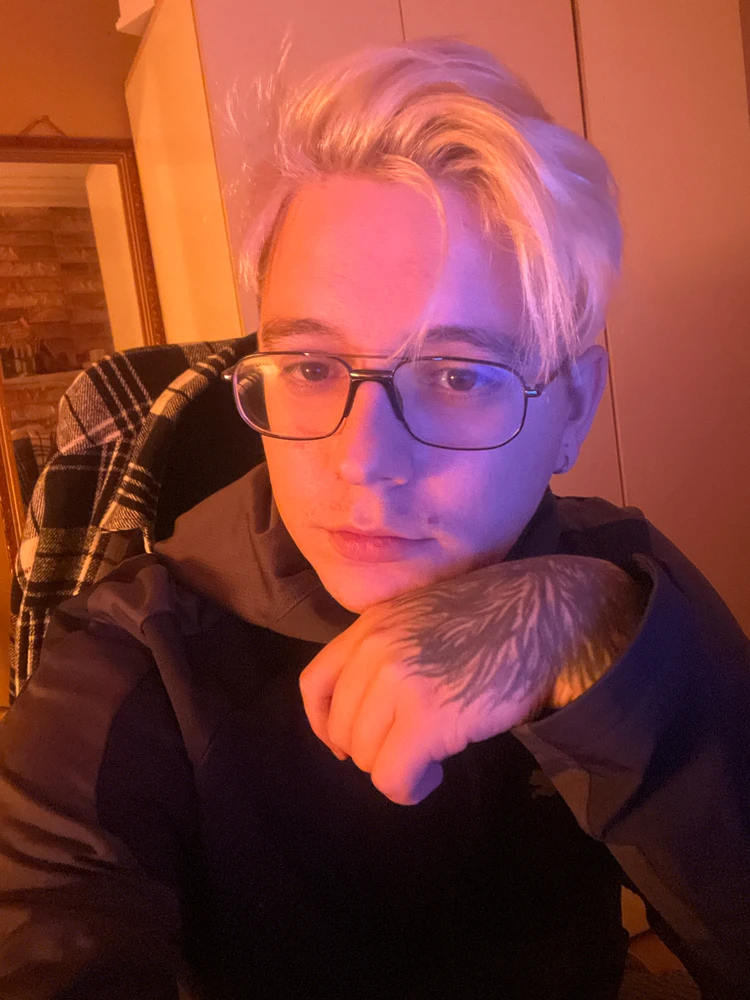 GIF uploaded by Djomla