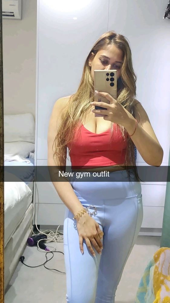 Celina tarafından yüklenen GIF