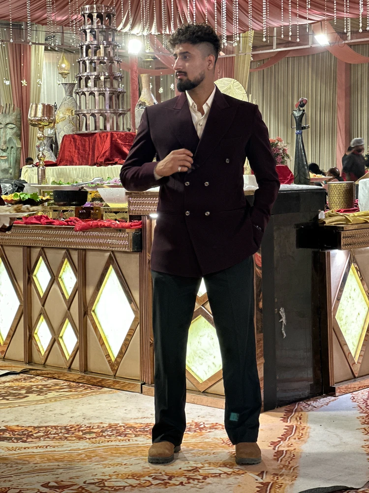 GIF yakaiswa naMohit