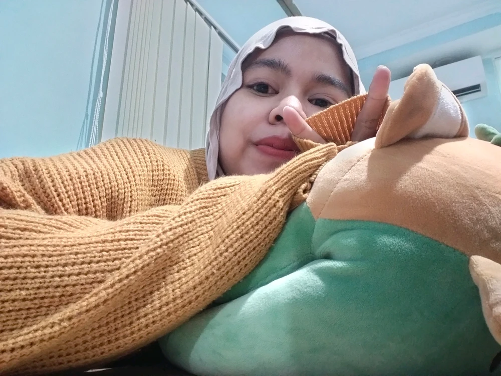 GIF uploaded by Tari Hsb