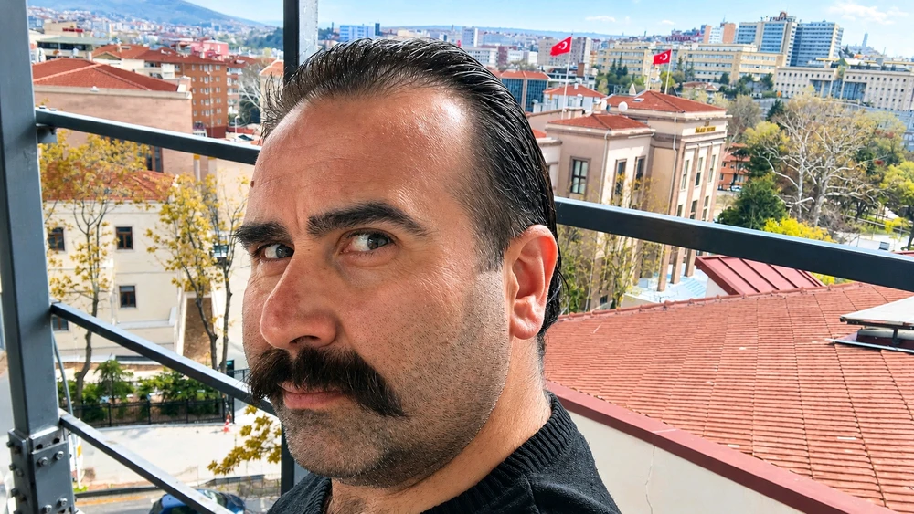 GIF üles laaditud kasutajalt TARKAN GROOM CANDIDATE FOR YOUR FUTURE HUSBAND