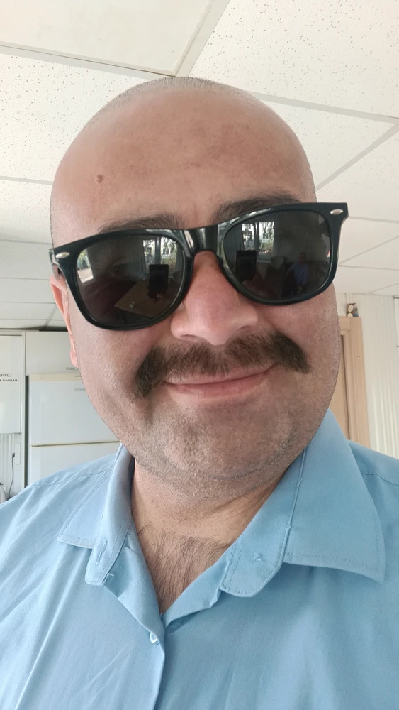 GIF üles laaditud kasutajalt TARKAN GROOM CANDIDATE FOR YOUR FUTURE HUSBAND