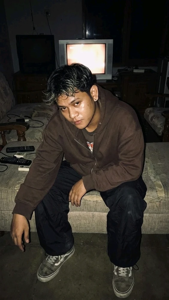 GIF uploaded by SHEAND