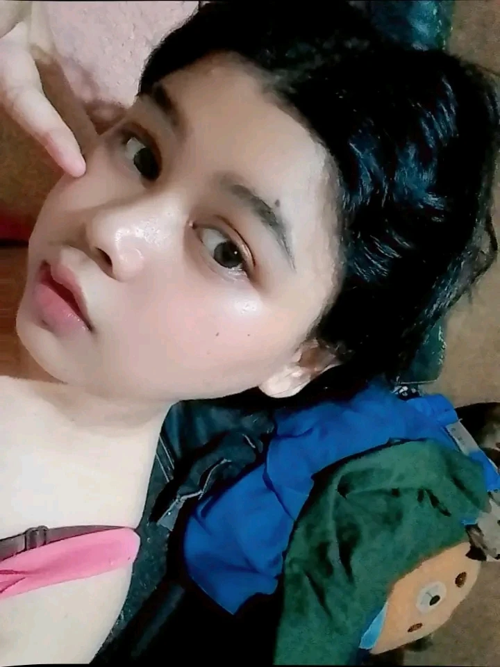 GIF uploaded by Camelia