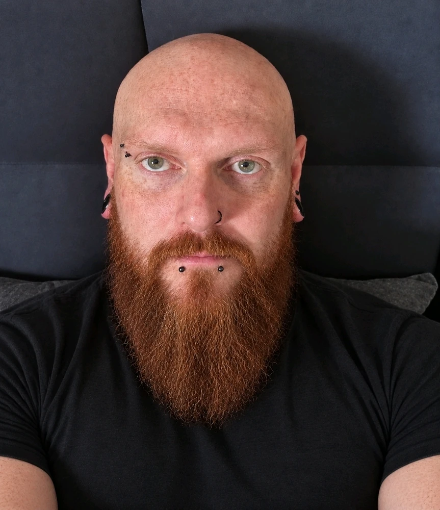 GIF caricata da Andy(bearded ginger)