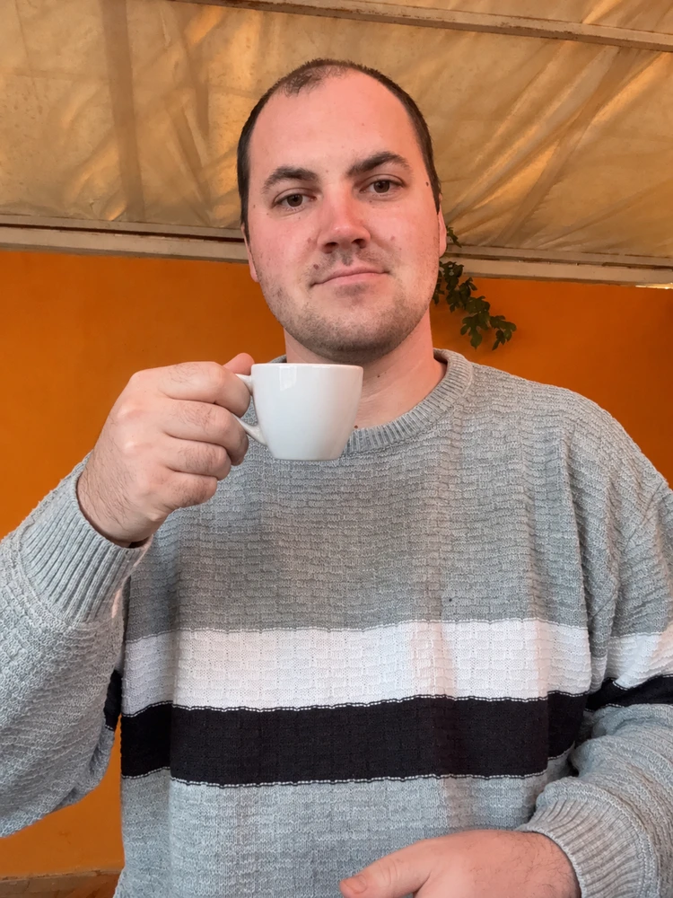 GIF augšupielādēja Tudorel