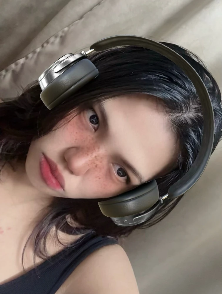 Aly жүктөгөн GIF